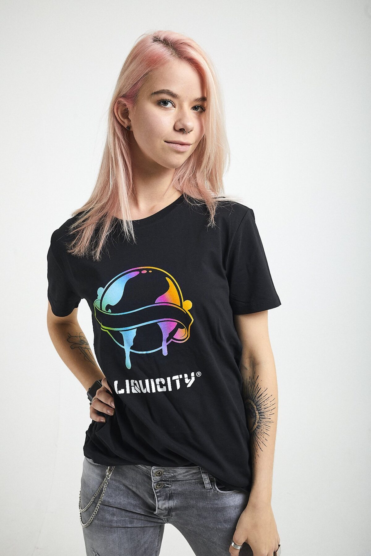 Liquicity Merchandise 2018 T-Shirt Black Rainbow Globe