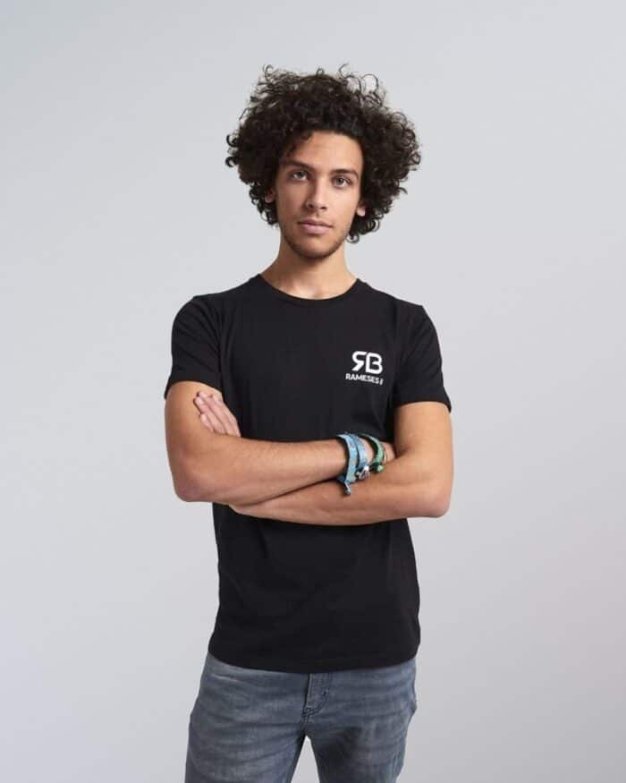 tee_rameses_model_front_man_4x5 T-Shirt Rameses B