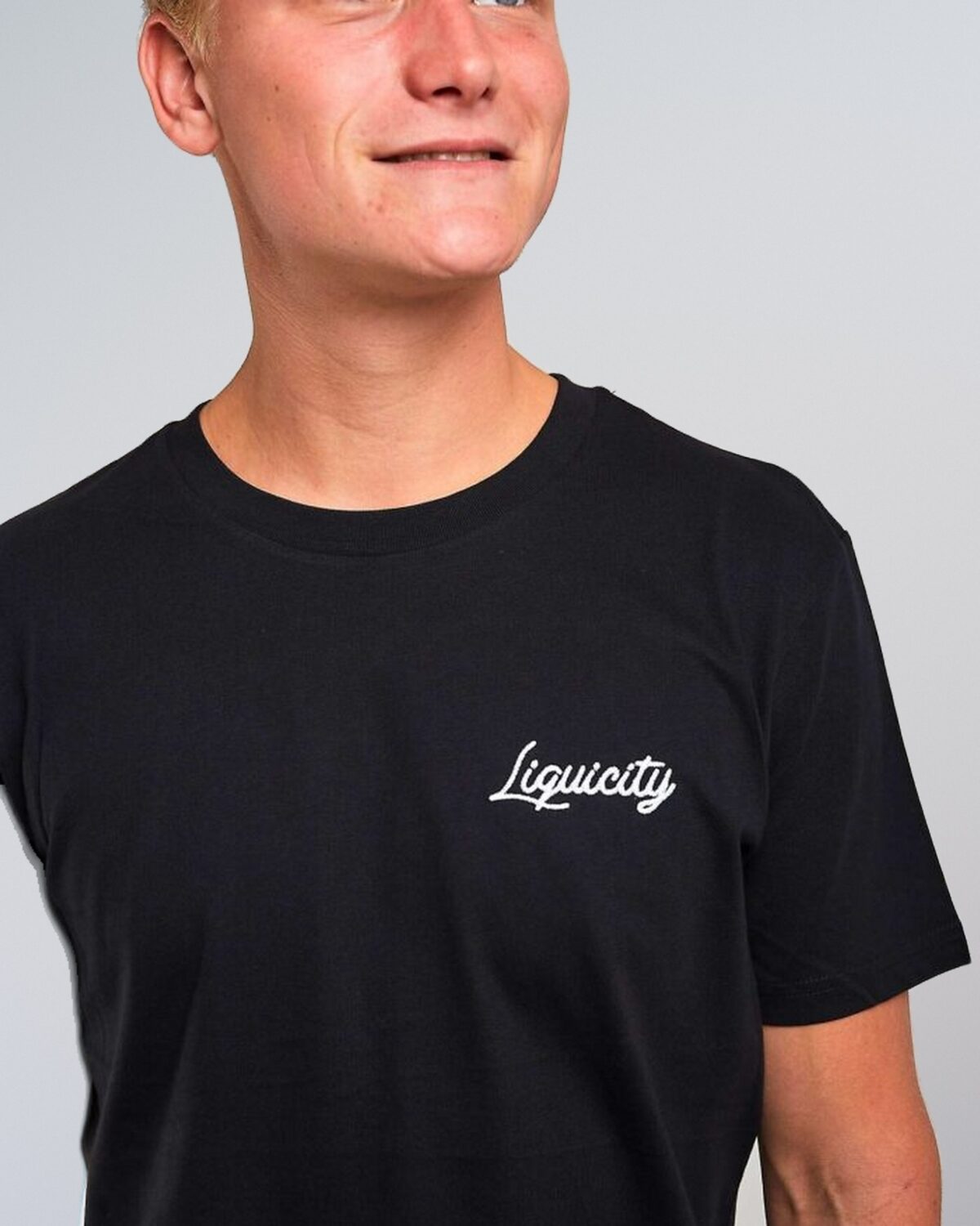 T-Shirt Embroidered Text