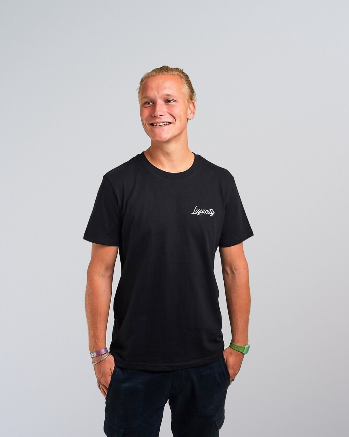 T-Shirt Embroidered Text