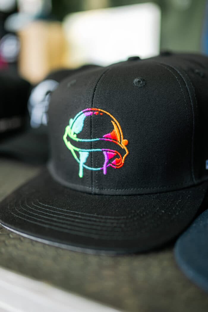 Snapback Rainbow Globe
