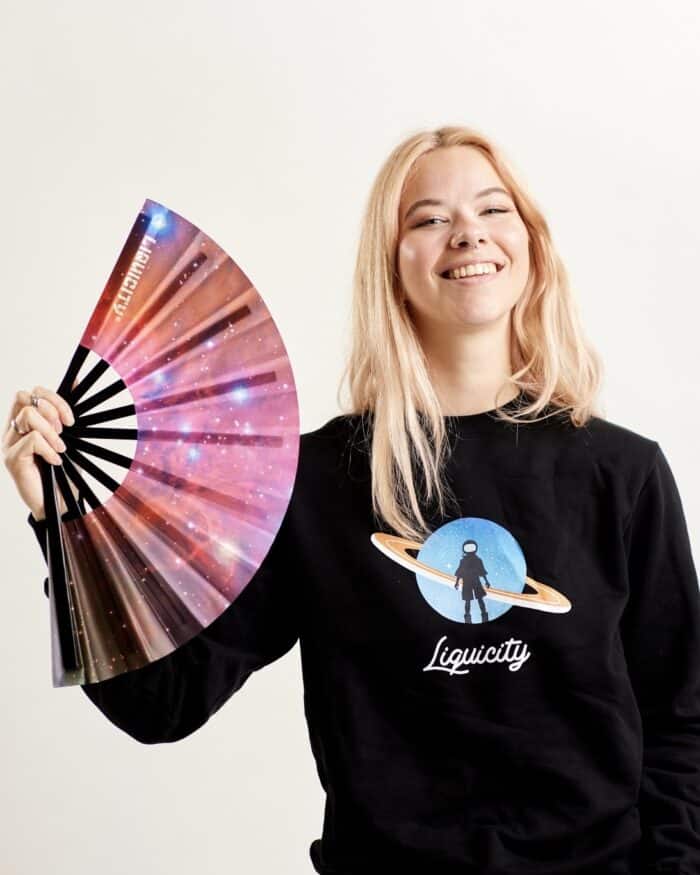 Liquicity-Merchandise8103 (1) Hand Fan Galaxy Red