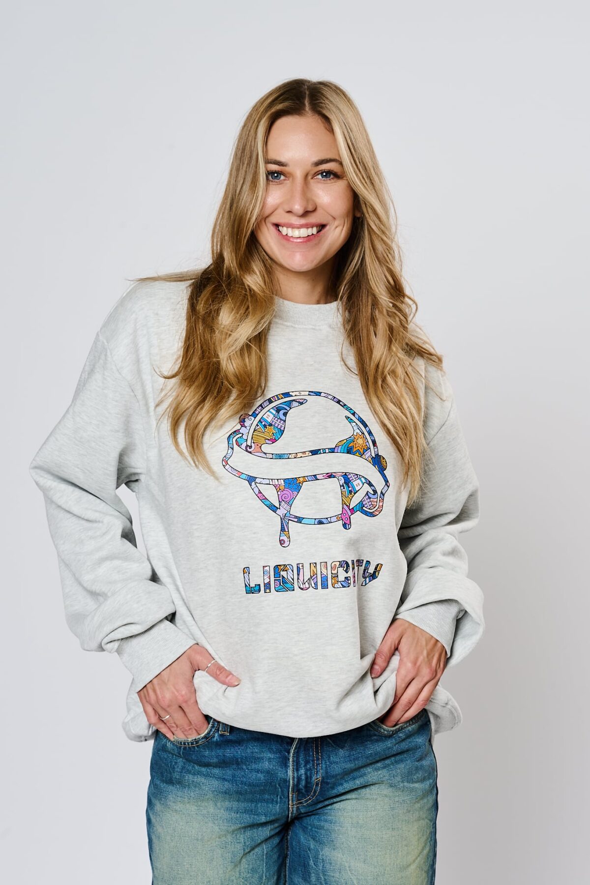 2025-07-12-liquicitymerch1320_LR Sweater Grey