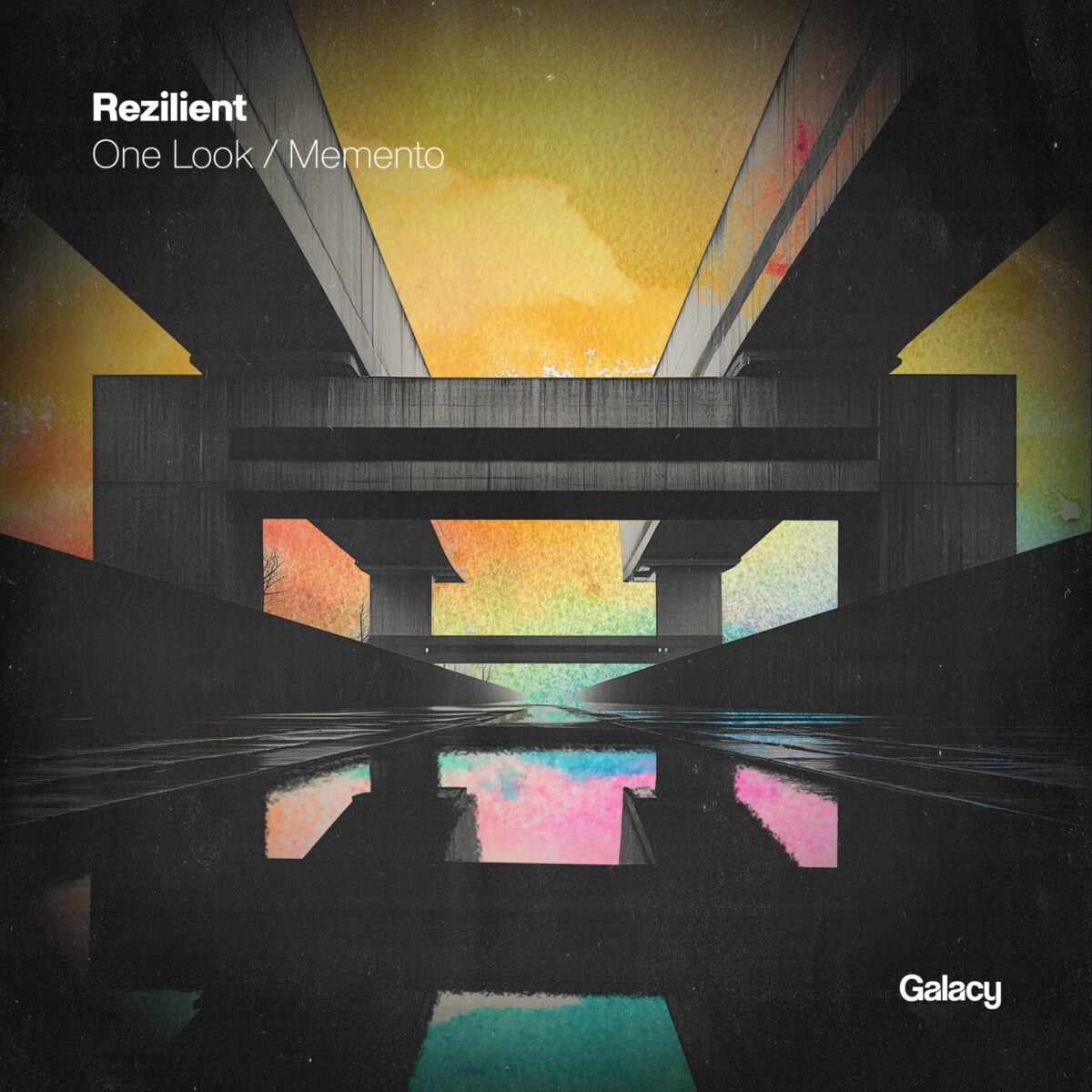 Rezilient - One Look / Memento
