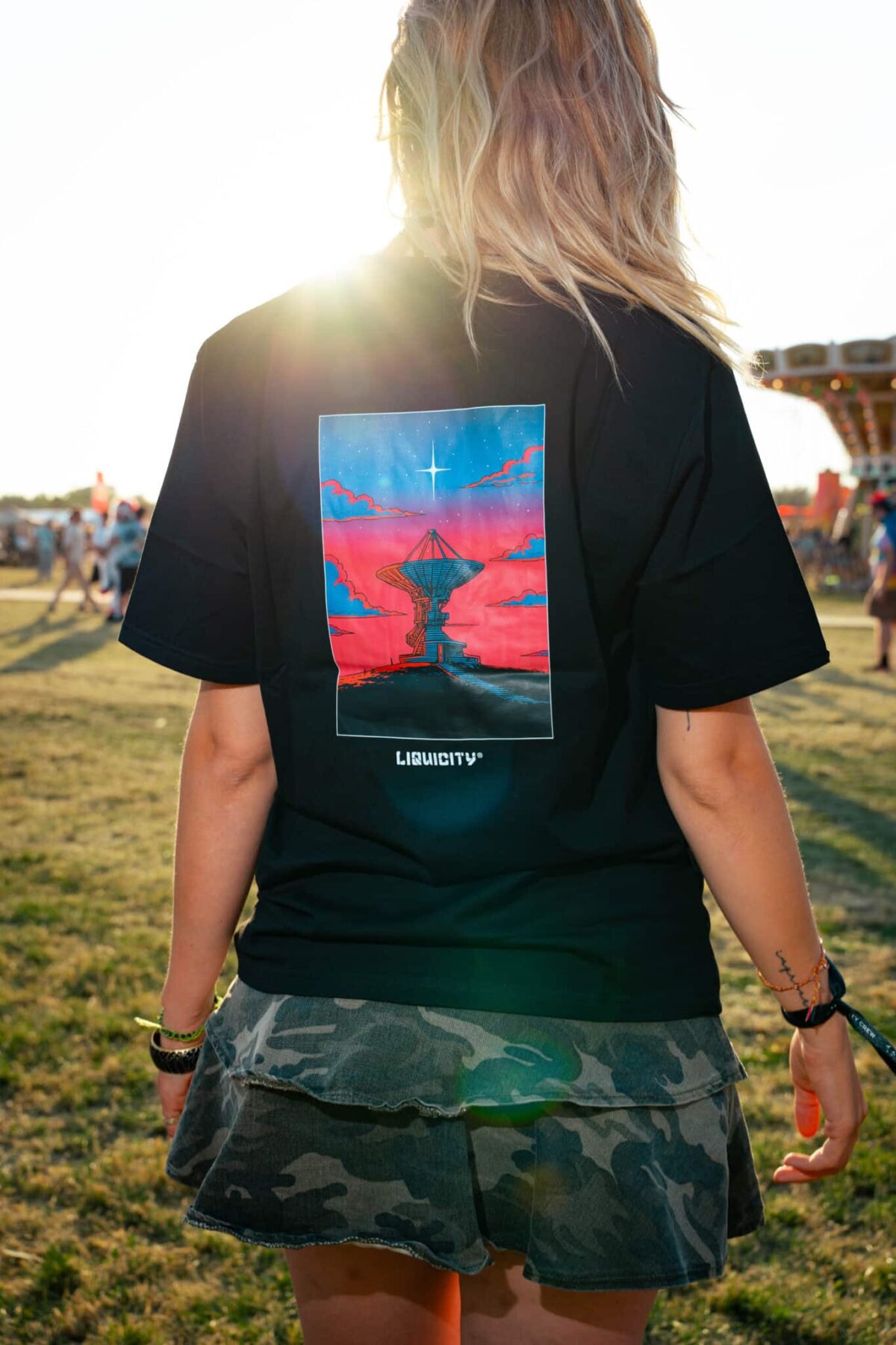 LIQUICITY26-Friday@eager_captures-216 T-Shirt Satellite